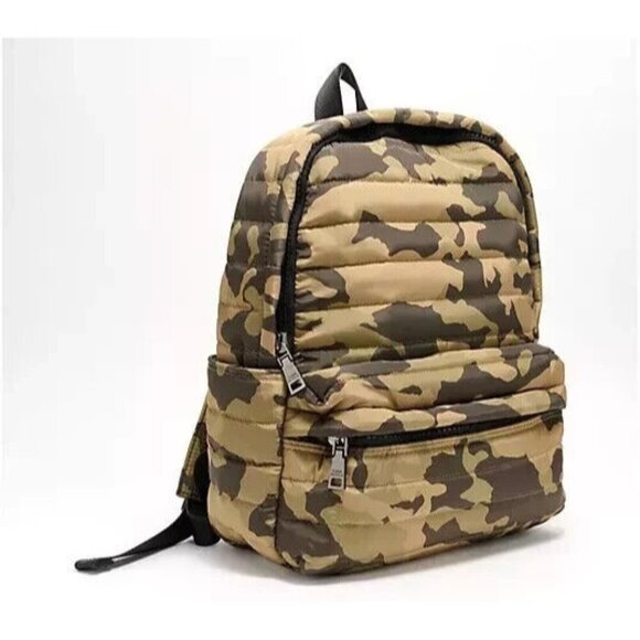 Think Royln Front Pocket Backpack Cleo Olive Camo bag A600007 - Picture 1 of 13